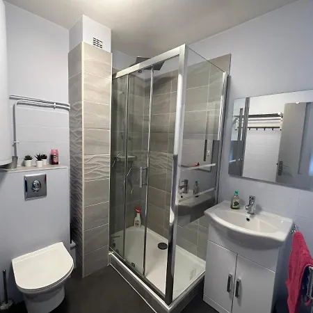 Apartment Pour 2 Personnes En Avec Terrasse La Londe-les-Maures