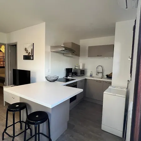 Pour 2 Personnes En Avec Terrasse * La Londe-les-Maures